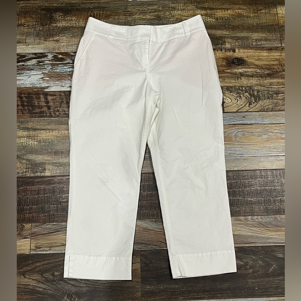 Tommy Bahama White Capris